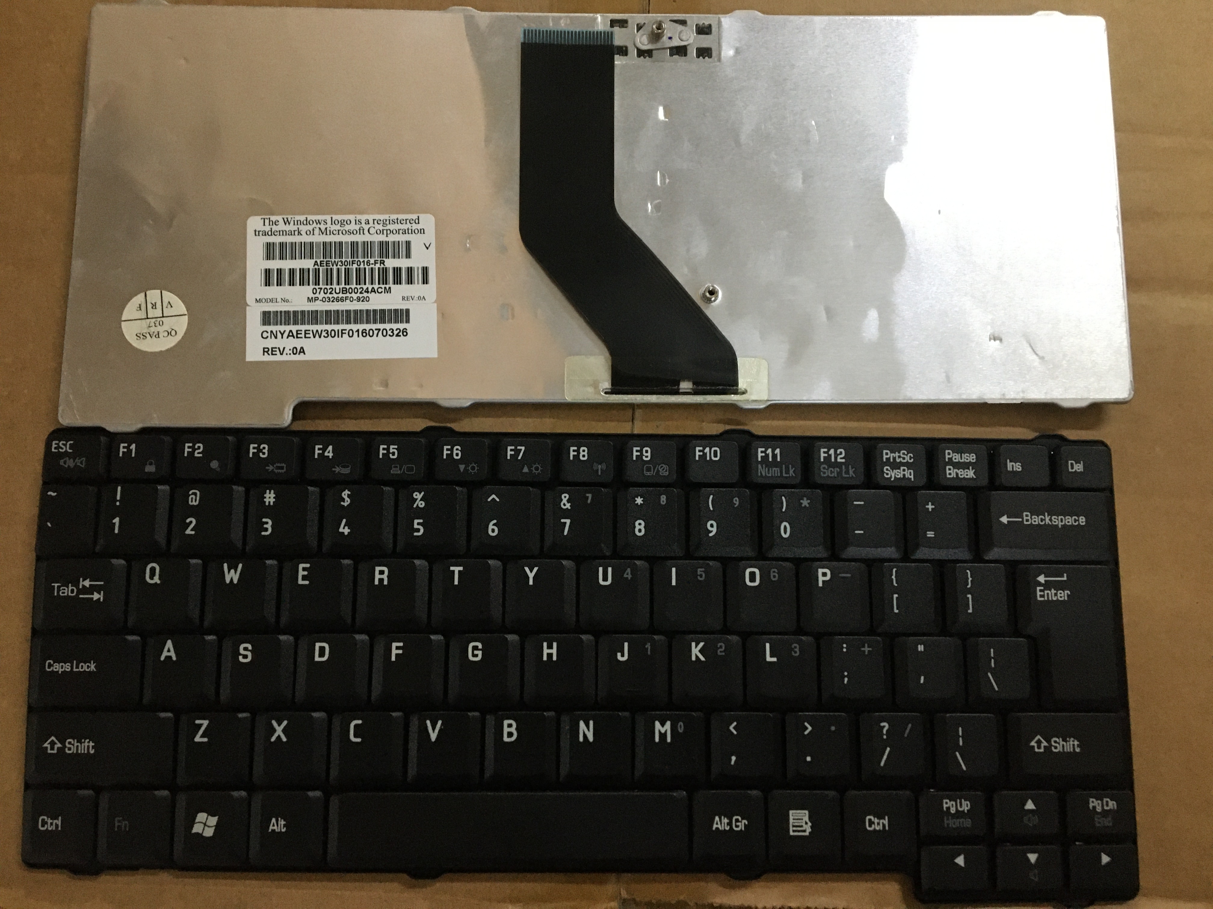 Picture of New Replacement Laptop Keyboard For TOSHIBA L10/L20/L100 BLACK UI Layout